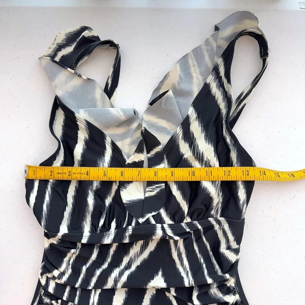 DKNY One Piece Swimsuit Black White Zebra Print Ruffle V Neck Women's Size Small - Picture 6 of 8